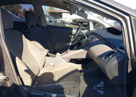 2011 Toyota Prius Two from USA, damaged, VIN JTDKN3DU0B5346855